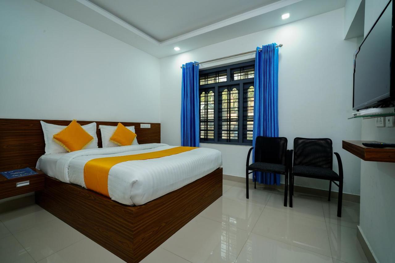 Oyo 6526 Ap Residency City สุลต่านบาเทรี ภายนอก รูปภาพ